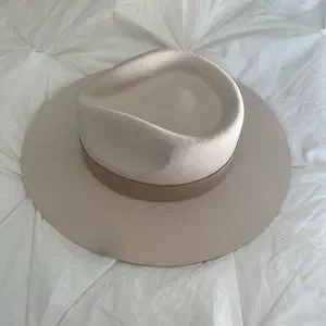 Teressa Foglia Accessories Teressa Foglia X Curateur Hat